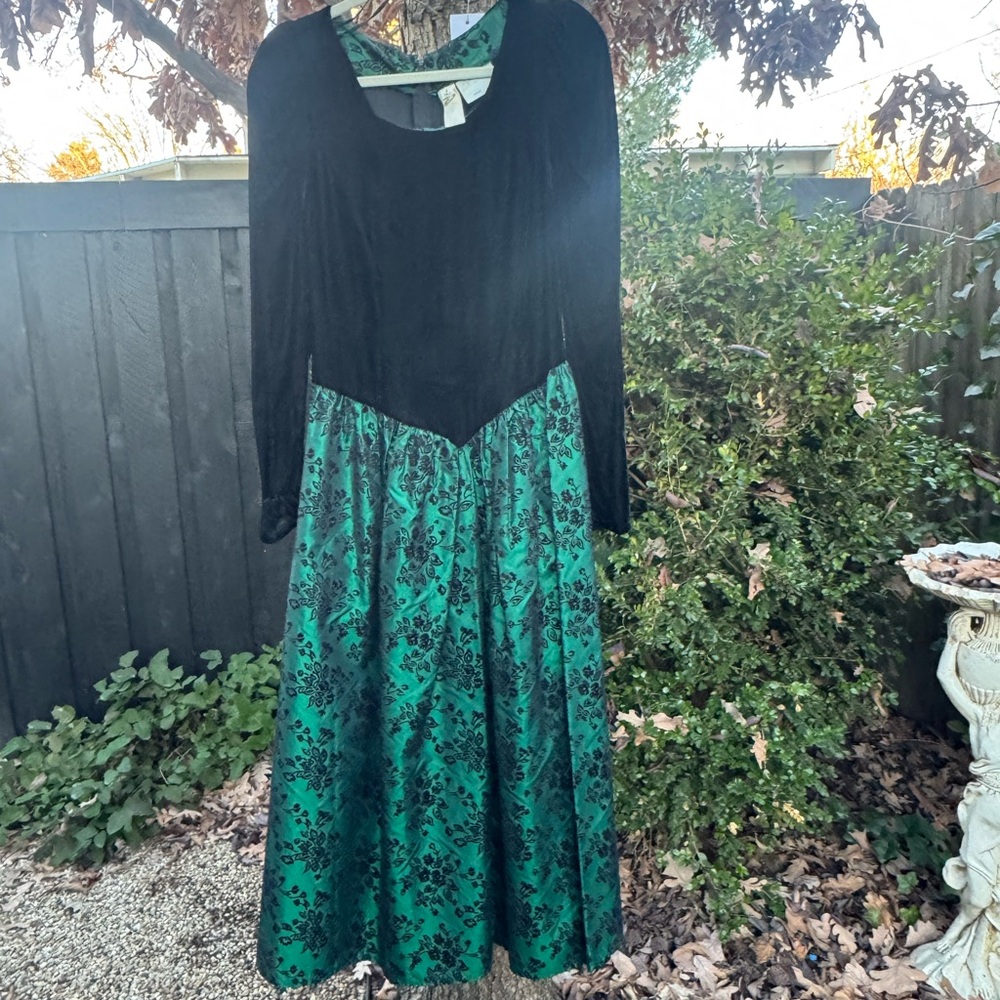 Vintage 90s party dress | 6 Tall | velvet & taffeta